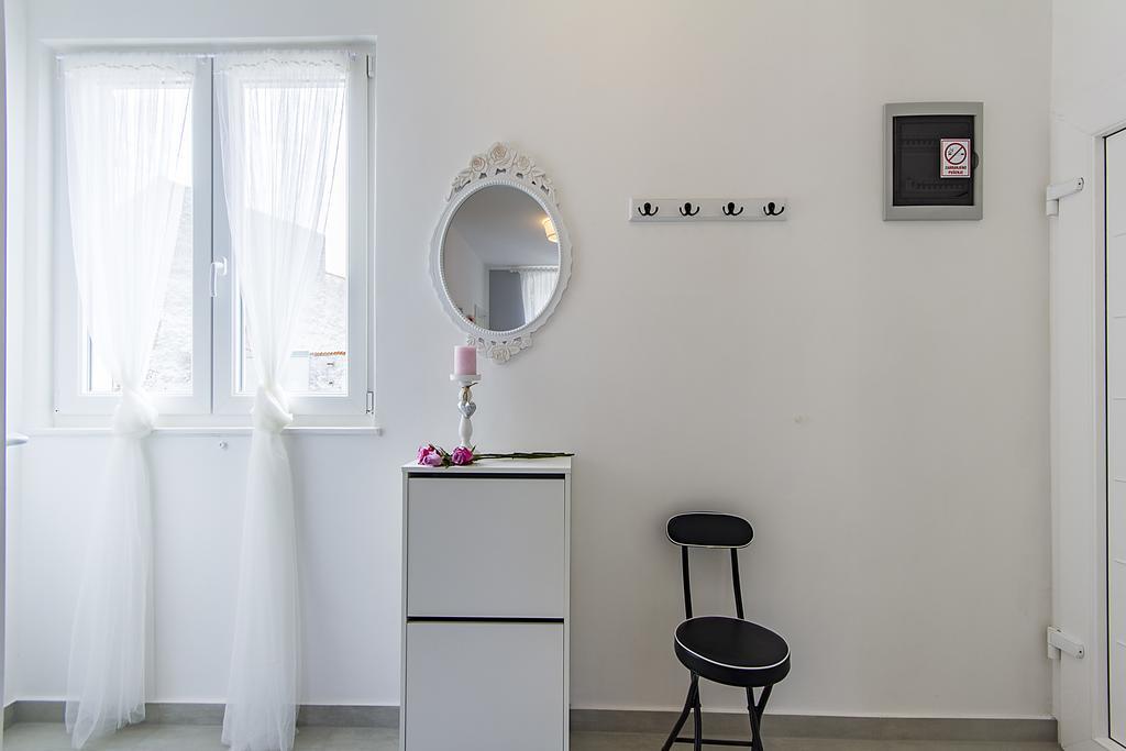 Center Apartment Tina Pula Luaran gambar